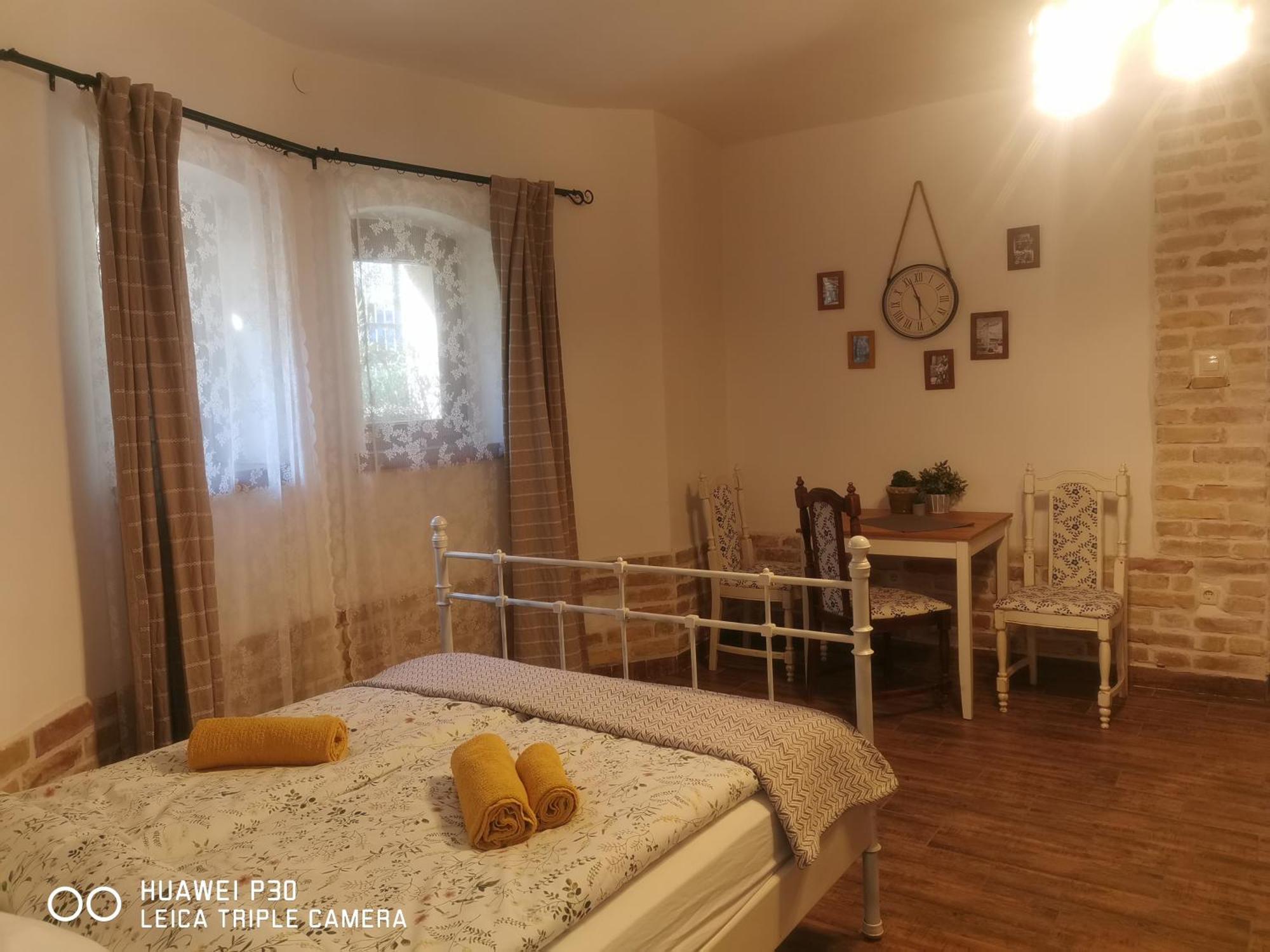 Kuria Apartman Budapest With Free Parking מראה חיצוני תמונה