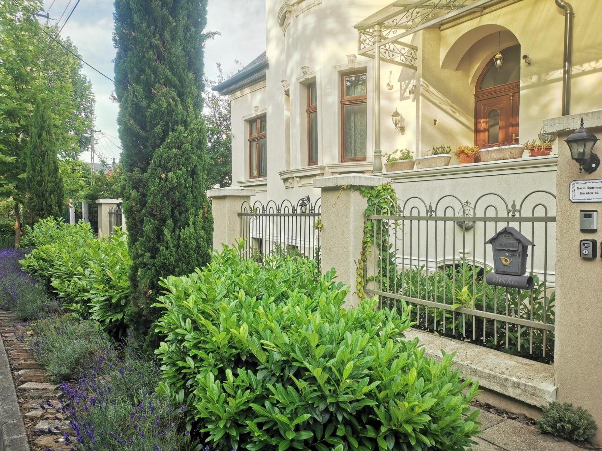 Kuria Apartman Budapest With Free Parking מראה חיצוני תמונה