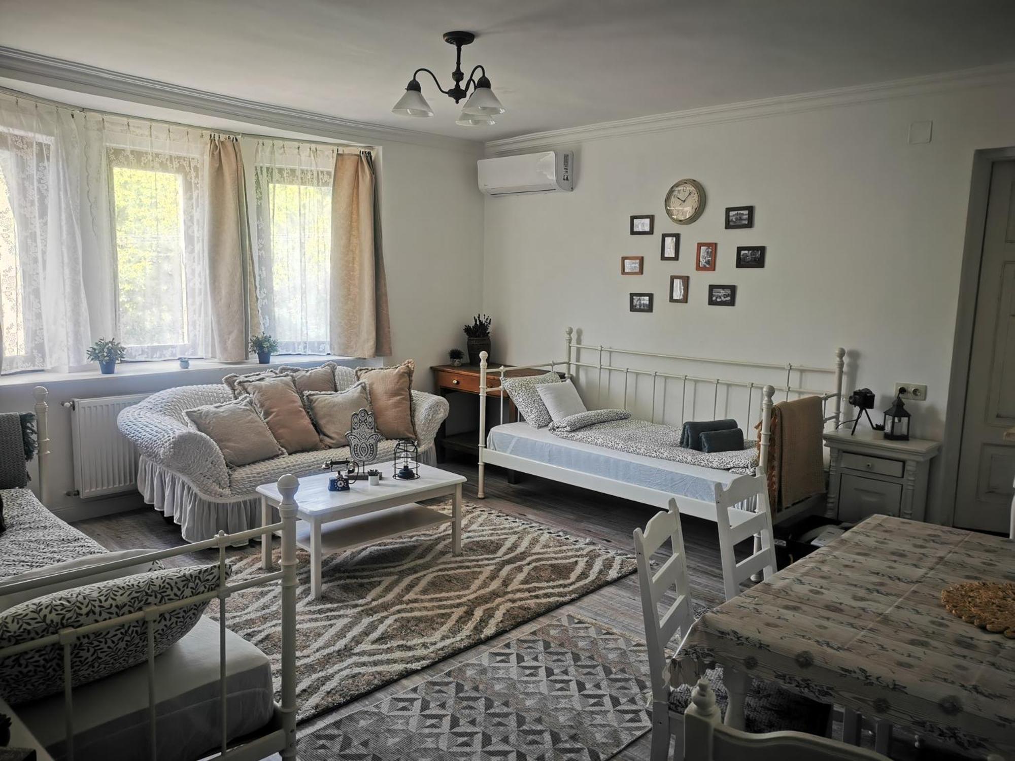 Kuria Apartman Budapest With Free Parking מראה חיצוני תמונה