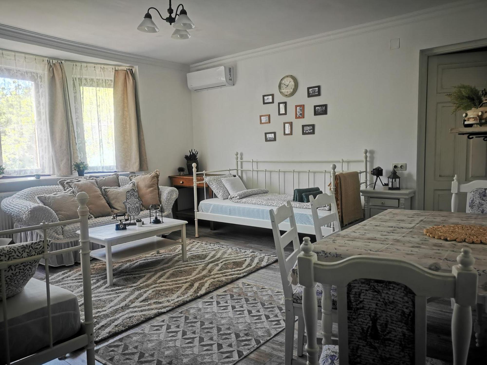 Kuria Apartman Budapest With Free Parking מראה חיצוני תמונה