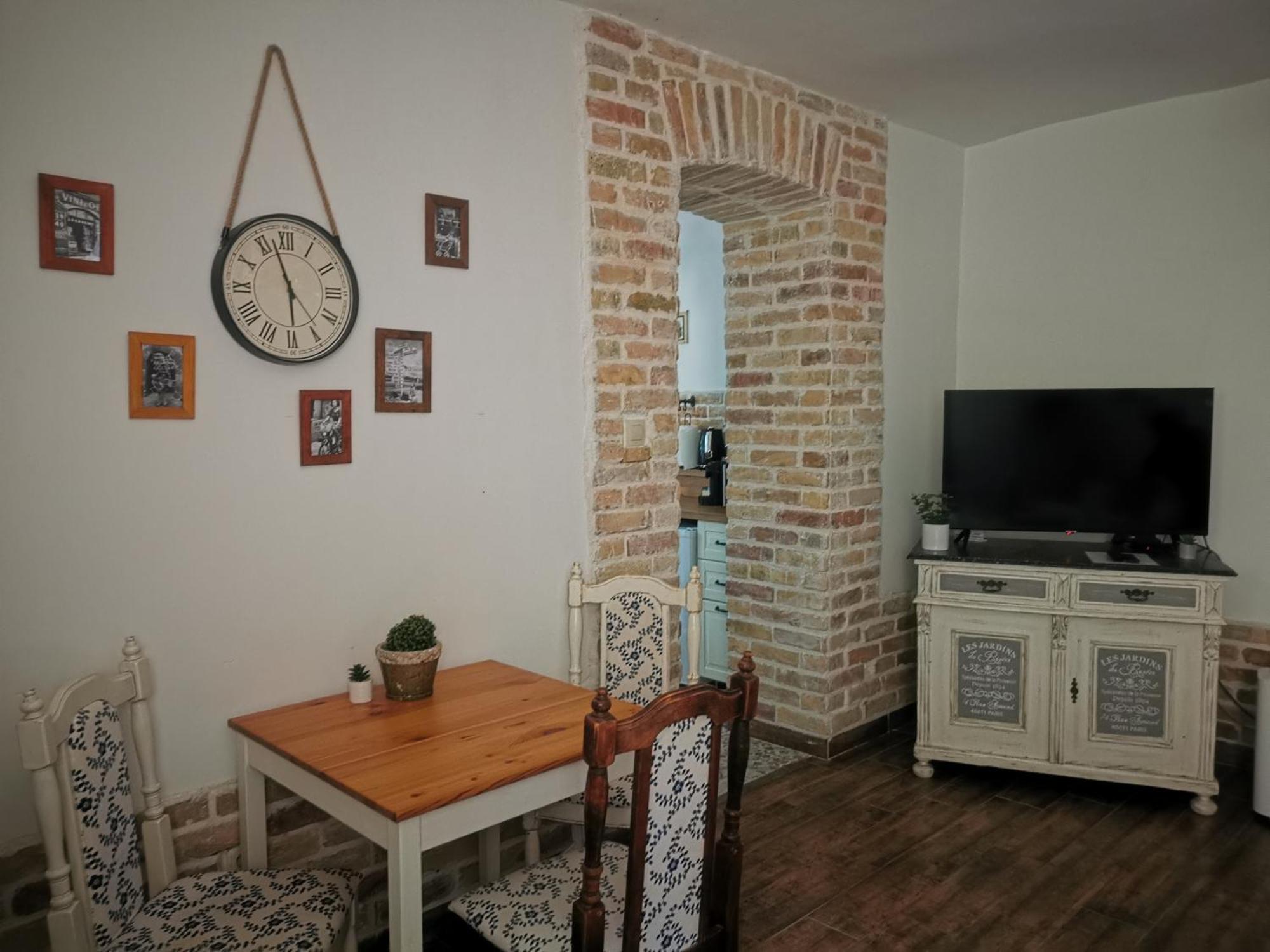 Kuria Apartman Budapest With Free Parking מראה חיצוני תמונה